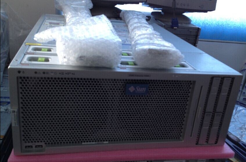 SUN SPARC Enterprise T5440 Server 8-Core 1 4 8-Core 1 4GHz