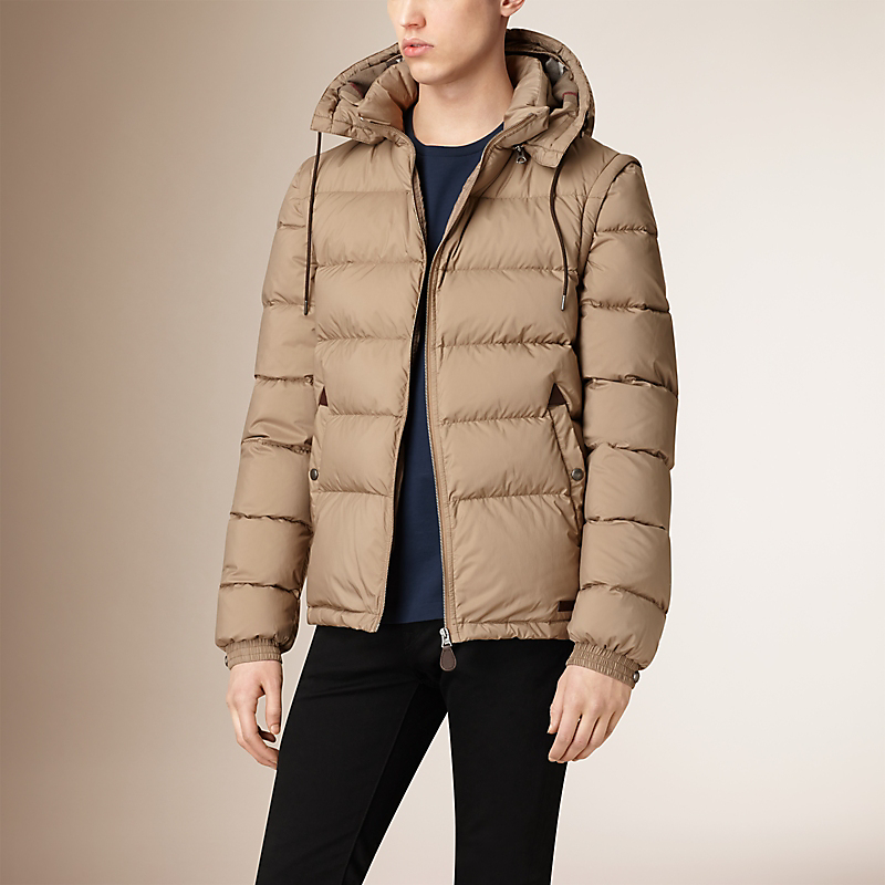 BURBERRY/博柏利可拆式衣袖羽绒服 39956321