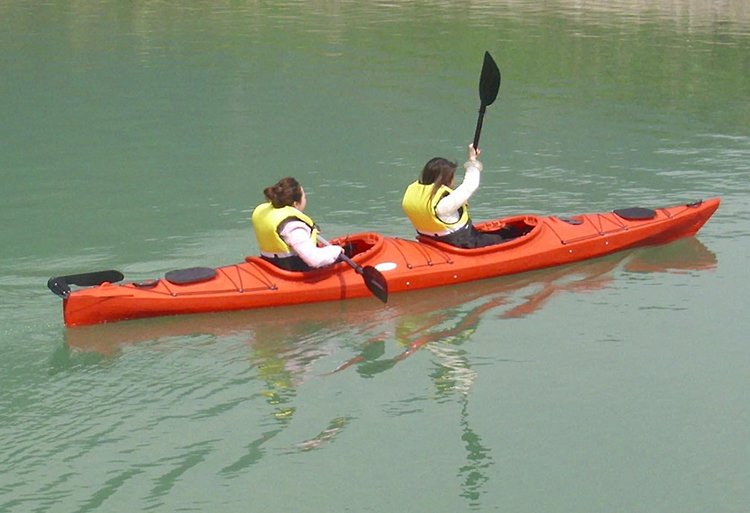 Export double ocean boat plastic kayak canoe rotomolding hard boat drifting with pedal steering rudder kayak