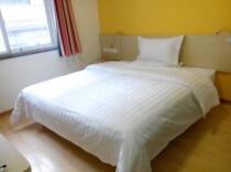 7 Days Hotel Chain Hotel · Yanan Baota Mountain Store Ali exclusive bed room
