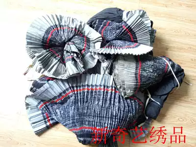 Old embroidery pieces Miao handmade embroidery pieces Ethnic minority handmade craft gift decoration handmade old batik skirt T1430