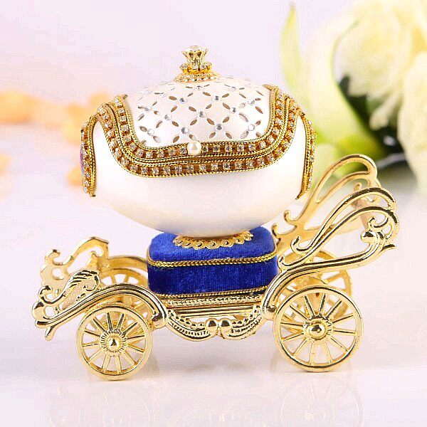 Egg carving carriage music box Music box Jewelry box Creative best friend child girlfriend send girls day wedding gift