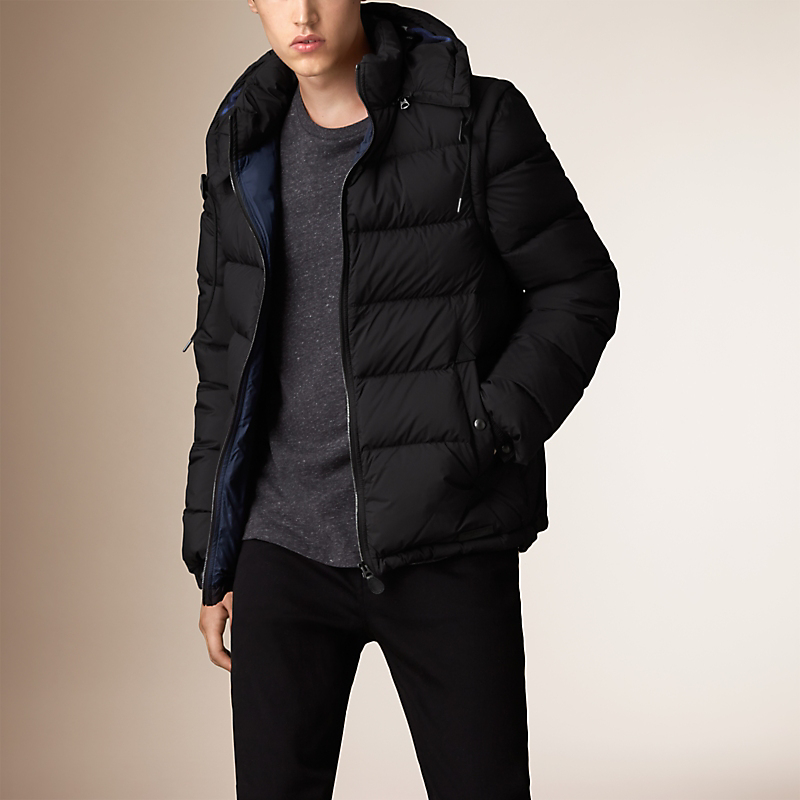 BURBERRY/博柏利可拆式衣袖羽绒服 39956311