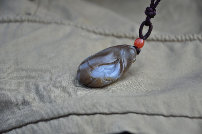 The Wollian Lushan Natural Russia Heavy Industries Finely Carved Orchid Pendant one (Helicobacteria)