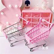 Cô gái Trái tim Sáng tạo Mini Hồng Giỏ hàng Giỏ thép không gỉ Lưu trữ hình ảnh Đạo cụ Trang trí máy tính để bàn Đồ chơi