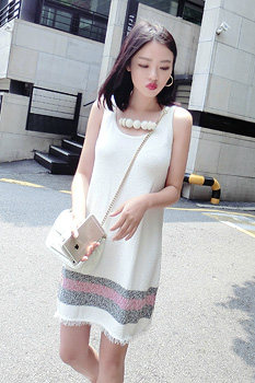 (LAMOBO exclusive @ special) imported silk linen yarn special grain solid texture hair side knit foreign dress