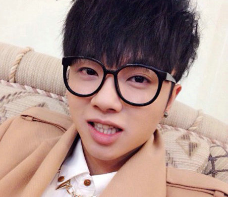 Fan Ye, G-Dragon, and Huachenyu's Same Style Exo Unisex Baekhyun Glasses Frame Retro Harajuku Zipper Eyeglass Frame