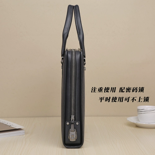 Модная кожаная сумка, барсетка для отдыха