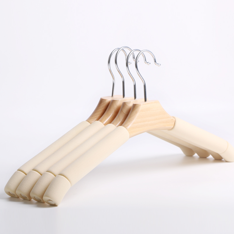 Xijiajia solid wood clothes sponge hanger wardrobe hanger seamless wooden non-slip hanger