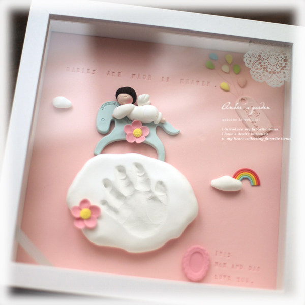 Handmade customized newborn pink baby print small hand inkpad foot inkpad hand footprints childhood Trojan horse picture frame