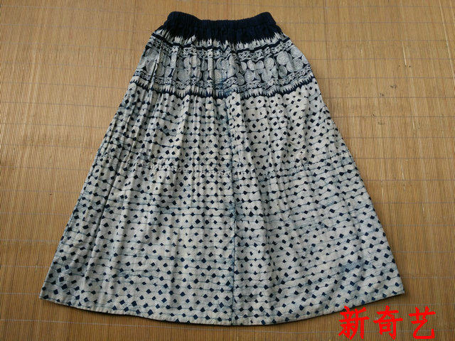 Ethnic minority crafts Old batik Miao handmade batik Miao skirt Long skirt 02