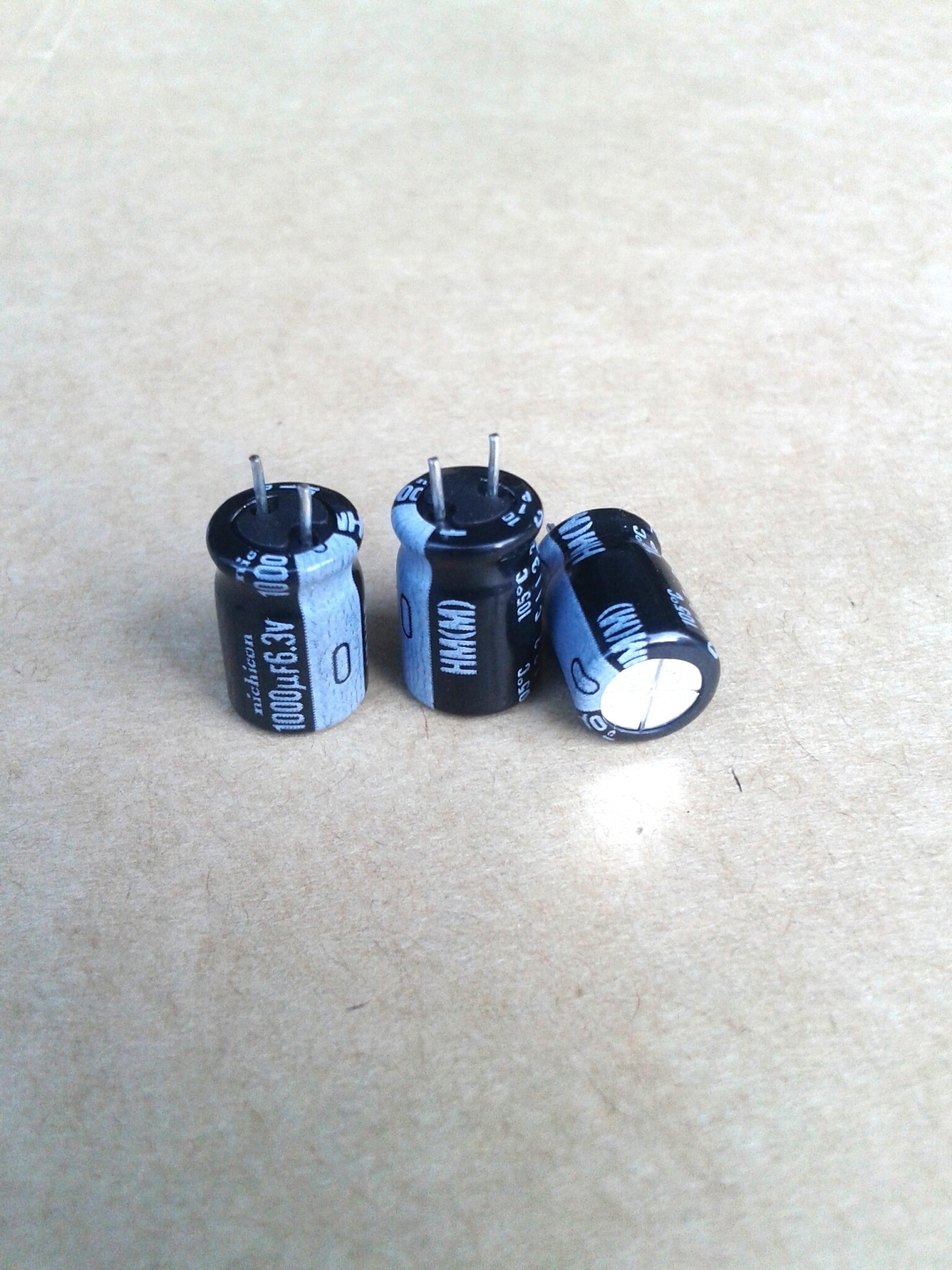 6 3V1000UF Main Board capacitive filtering capacitive 8 * 12 imported nigikan HM series 105 degrees