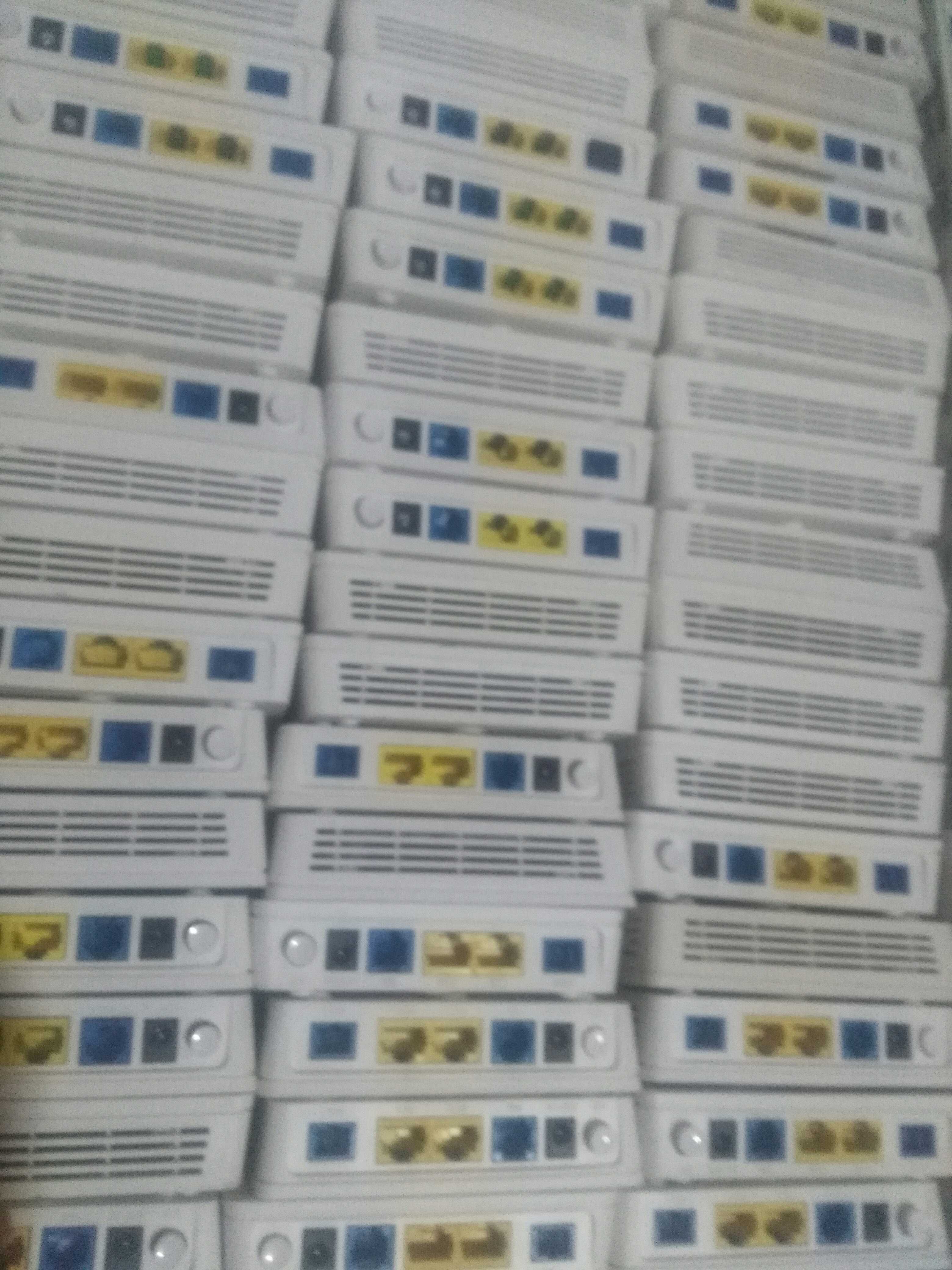 Packed Telecom Huawei HG8120C GPON E8-C fiber optic cat light cat bare metal fineness is good