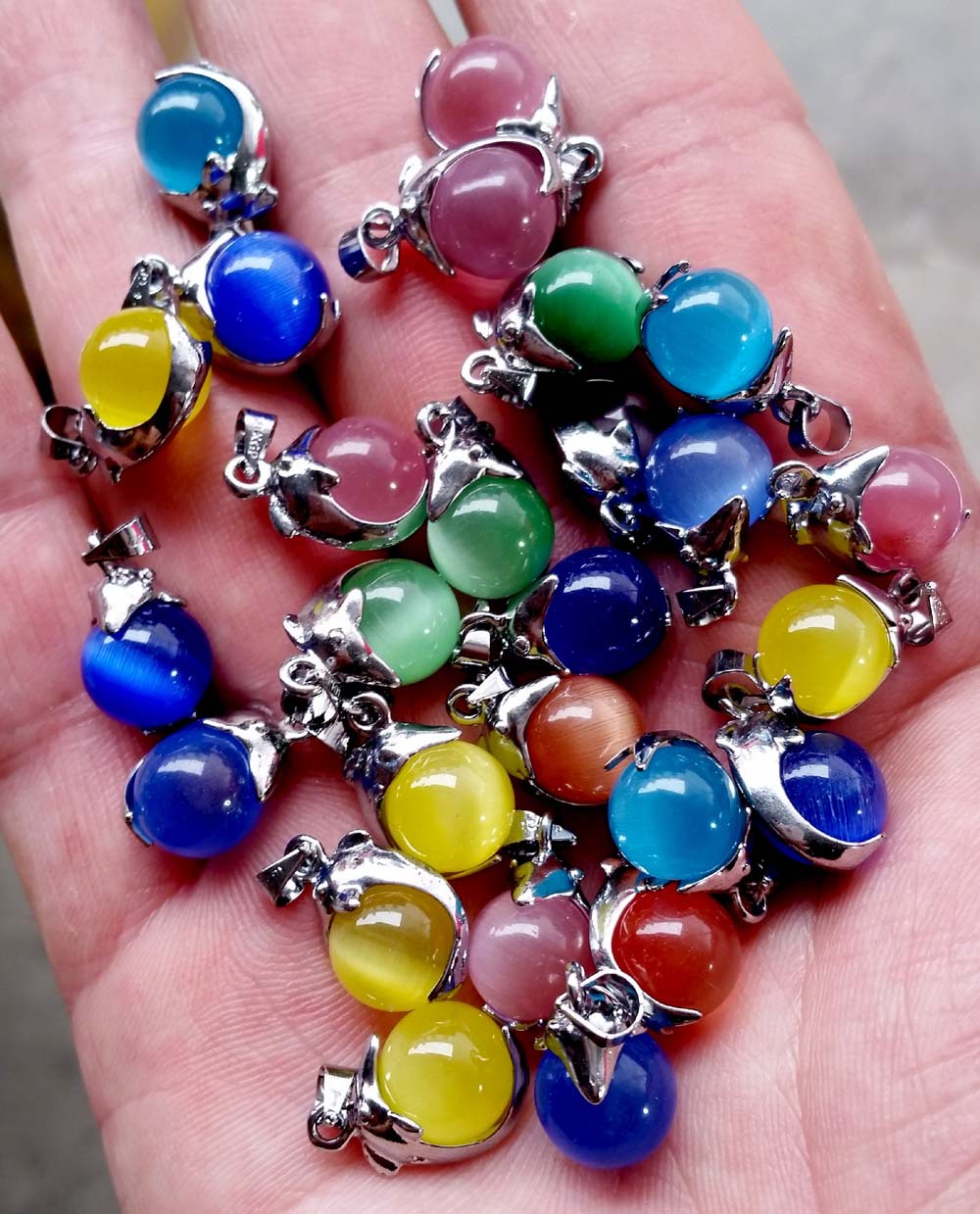 Fancy fashion Cat Eye Stone Pendant Pendant Female Necklace Pendant Inlay Ornament Accessories Multicolored