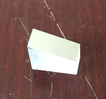 The reflection prism 70 ° 