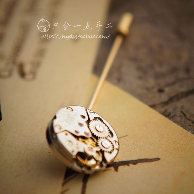 I know a little about handmade vintage brooches, steampunk mechanical handmade gothic gift boxes E022