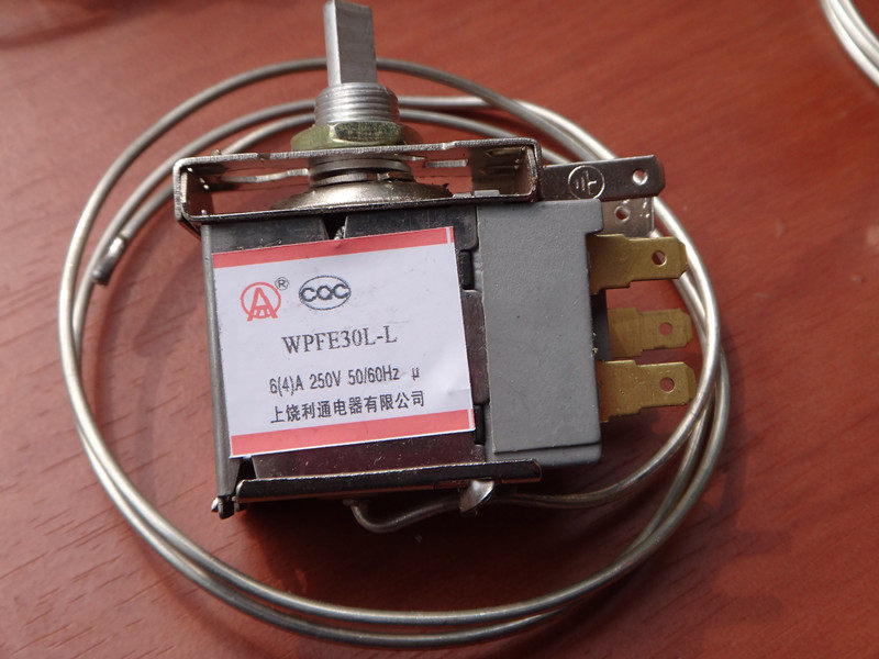 Refrigerator WPFE30L-L thermostat intermediate installation three-legged freezer temperature control monitor 40cm-1 5 meters