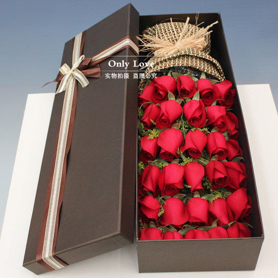 33 red, pink and white champagne roses bouquet gift box, Shanghai Flower Express, intra-city flower shop, birthday delivery within hours