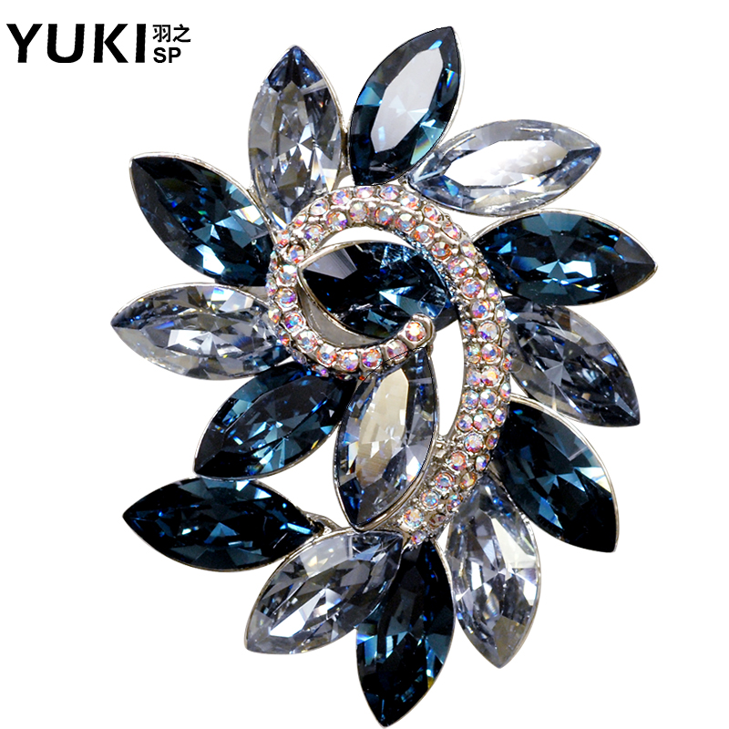 YUKI女款胸针西装别针胸花 水晶花朵欧美时尚气质淑女毛衣链挂坠