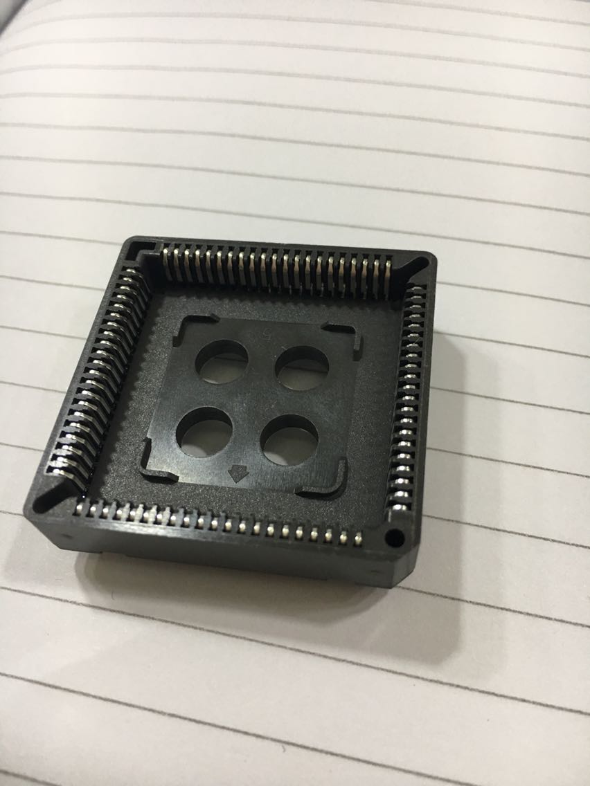 nextron Norin PLCC-84P DIP in-line IC socket chip base