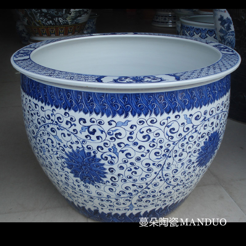 Jingdezhen hand wrapped around large diameter cylinder 80 lotus flower blue and white porcelain, porcelain VAT blue classic fish tank