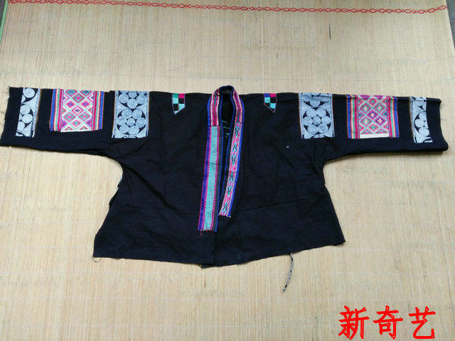 Old embroidered clothing Minority embroidery Miao hand embroidered clothing old embroidery pieces 01