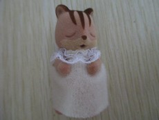 Игрушки-животные 日本epoch 森林家族玩具 sylvanian families 松鼠睡宝