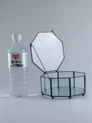 Round glass jewelry box Jewelry storage box Ear needle transparent retro jewelry proposal ring box Eternal flower