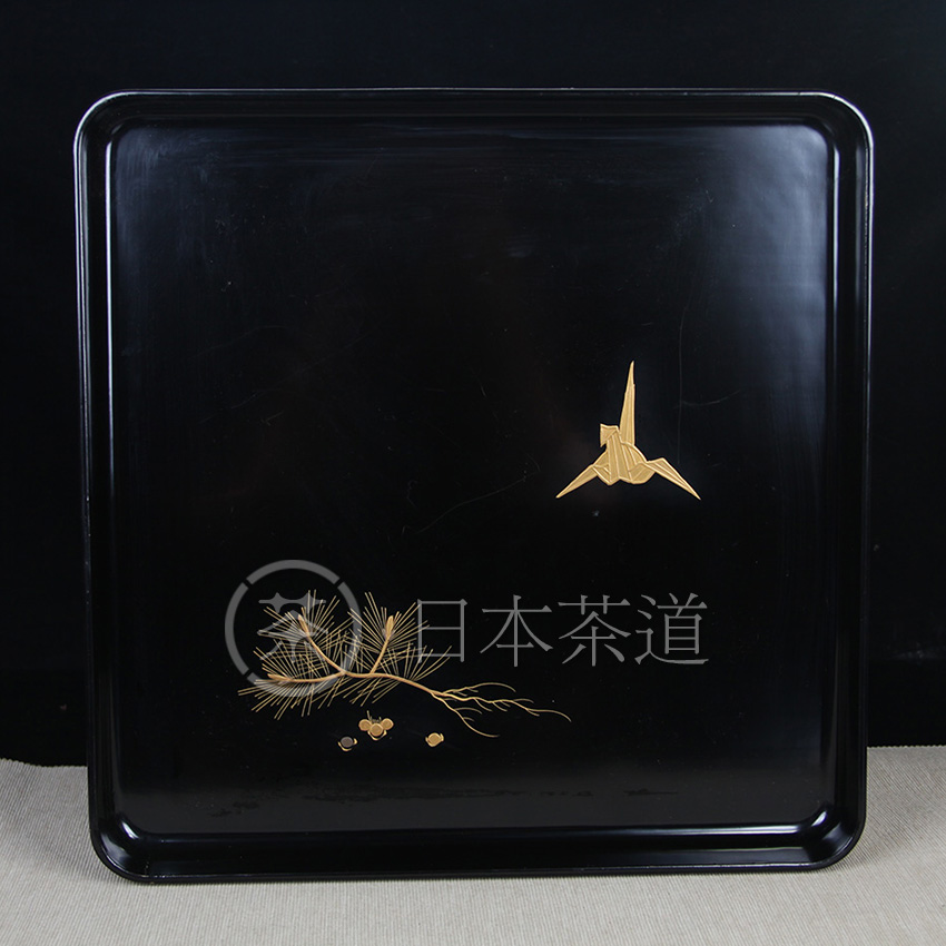 O Japanese wood tire lacquerware Wajima painted wood tire lacquer ware black bottom lacquer painted gold depicting pine crane pattern thousand paper crane pattern