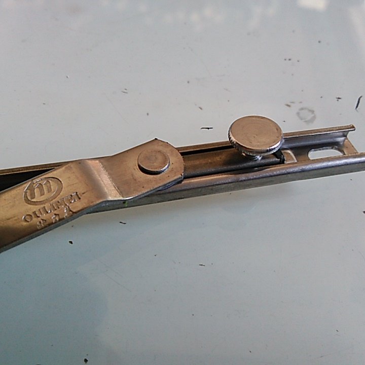 Aluminum alloy doors and windows broken bridge window casement window windproof brace limiter wind shield