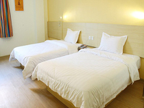 7-day hotel chain Hotel-Huizhou Zhongkai Chen Jiang Avenue store Ali specializes in double bed room