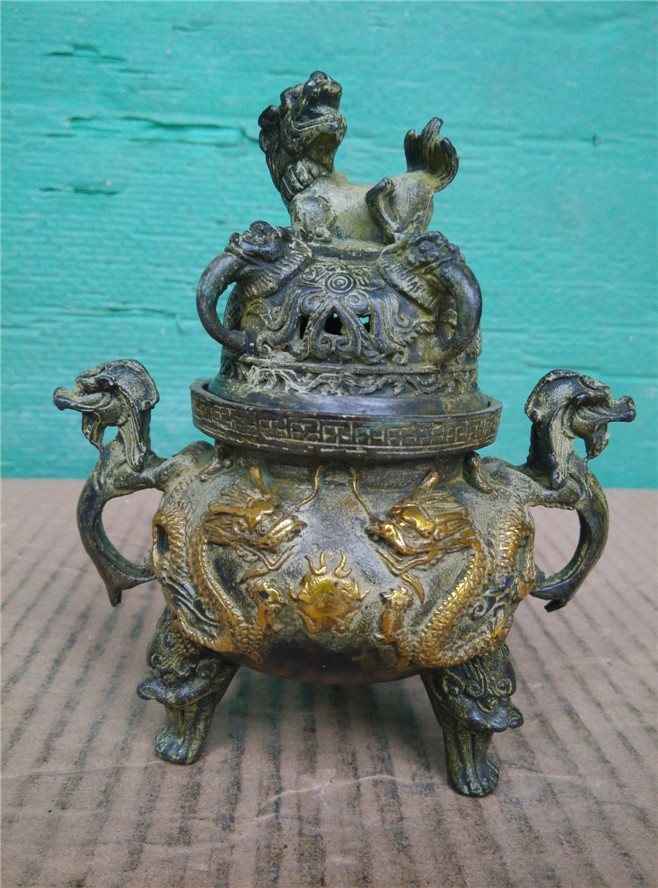 Dinding ancient play miscellaneous Erryong incense stove Incense Stove Hollowed-out gold imitation ancient bronze made of old brass incense stove