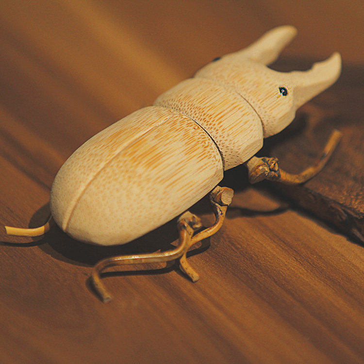 zakka home pendulum decoration students Puzzle Animal Toys Bamboo Insect Animals Strange Toys Black Autumn Beetle