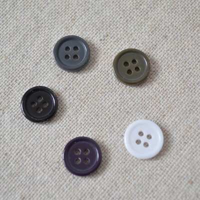 Handmade accessories: Simple resin plastic shirt buttons, 4-eye round buttons, 1.2 yuan for 10 pieces
