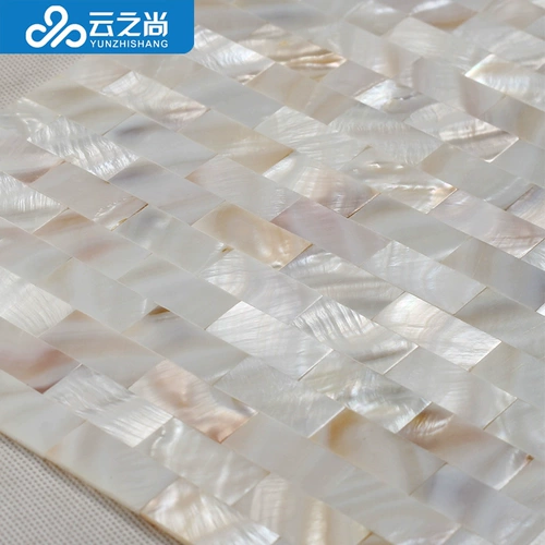 Чистая белая раковина мозаичная стена плавная фоновая стенка плотная европейская плитка.