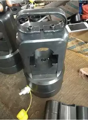 8-shaped aluminum sleeve wire rope pressing machine 50T100T wire rope 3-12 5mm flat oval aluminum sleeve crimping machine