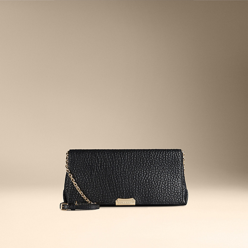 BURBERRY/博柏利中号典藏粒面皮革手拿包 39041121