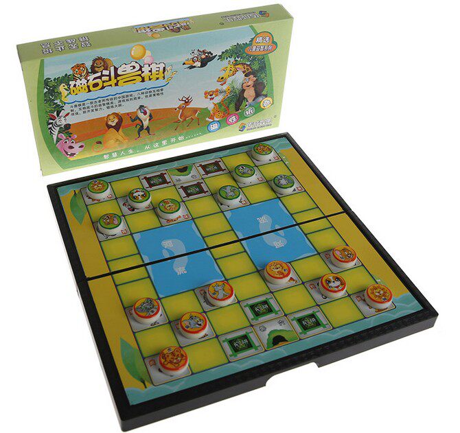 Spread into entertainment l Magnetic folding portable chessboard Small Number of boxes Flying Fighting Beast Five Chess Children Learn Puzzle