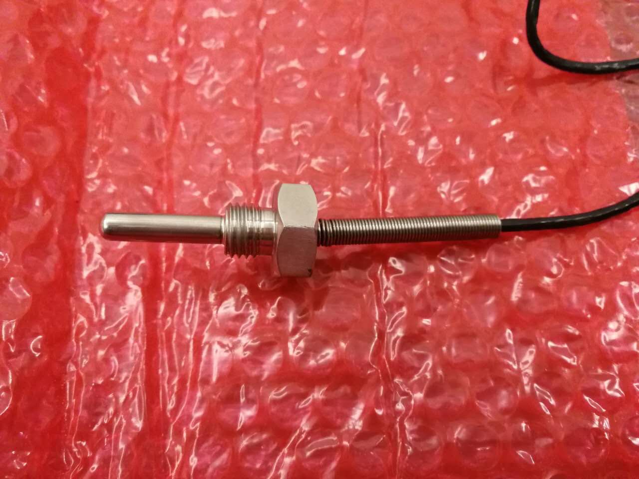 Red five-ring screw air compressor accessories temperature sensor PT100 thread 13mm pitch 1 5mm long 4m original