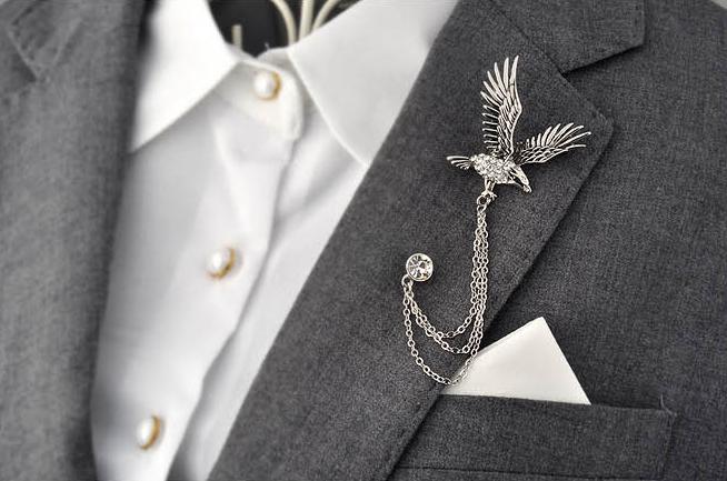 Star Zhao Korean version of the unisex eagle collar pin gentleman brother brooch like an eagle spreading its wings on the suit suit badge