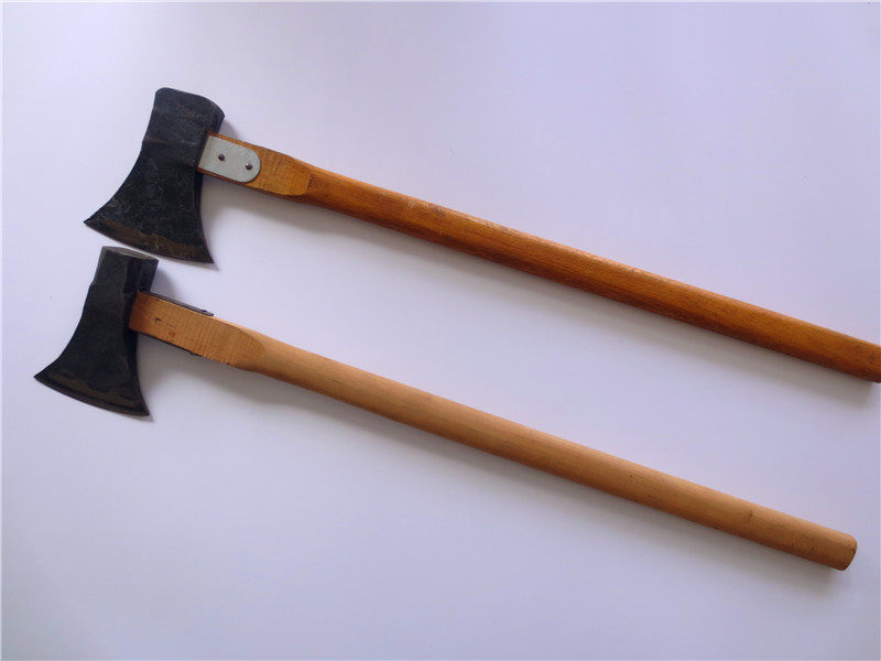 Forging old-fashioned axe clip steel woodworking axe Cut tree cut wood crack fire axe Cutting axe axe special offer