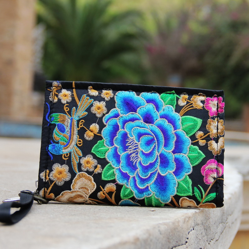 2021 new women's bag wallet clutch bag ethnic style bag embroidered bag Casual clutch embroidered hand carry wallet