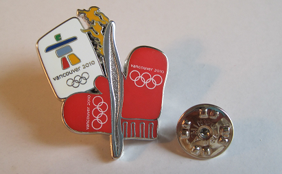 2010 Vancouver Winter Games badges torch relay gloves and torch badges rare