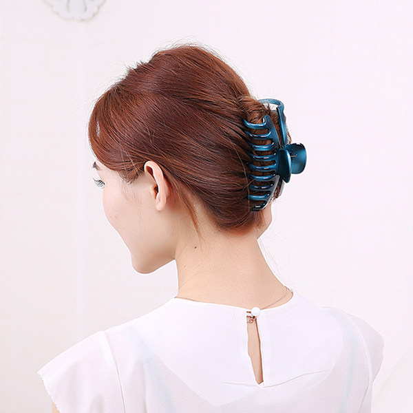 Calen 俏女郎 超大号树脂板材 耐摔 发卡/抓夹 ¥9.9包邮 买1送1 六色可选 Calen 俏女郎 超大号树脂板材 耐摔 发卡/抓夹 ¥9.9包邮 买1送1 六色可选