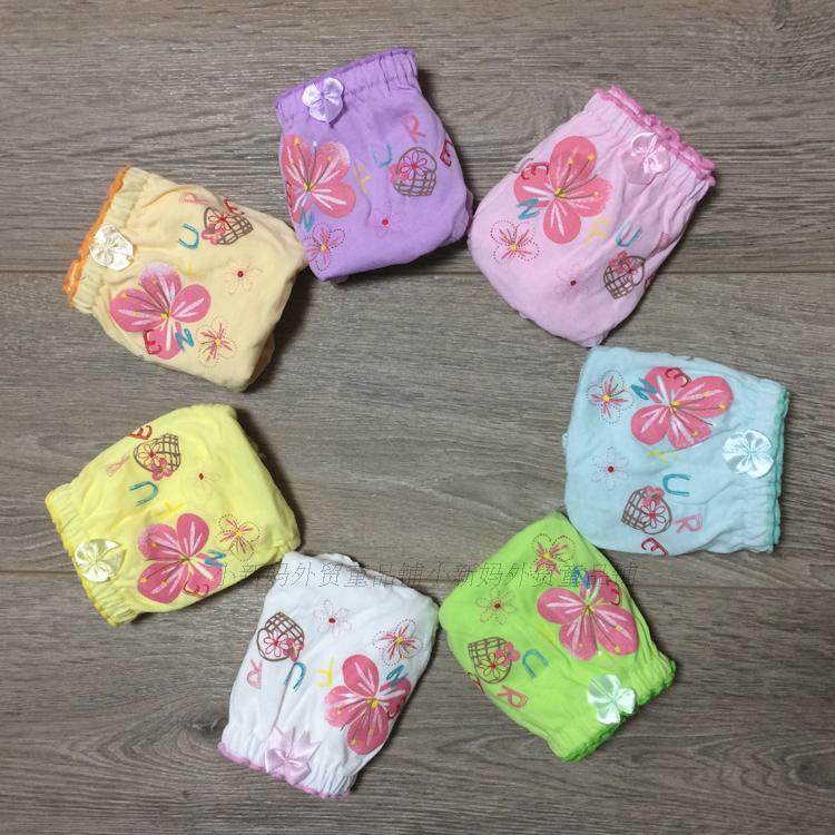 Domestic sales of girls' children's baby cotton bread pants briefs special price 3 boxes