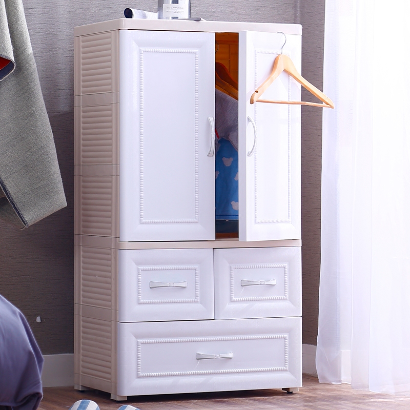 baby open wardrobe