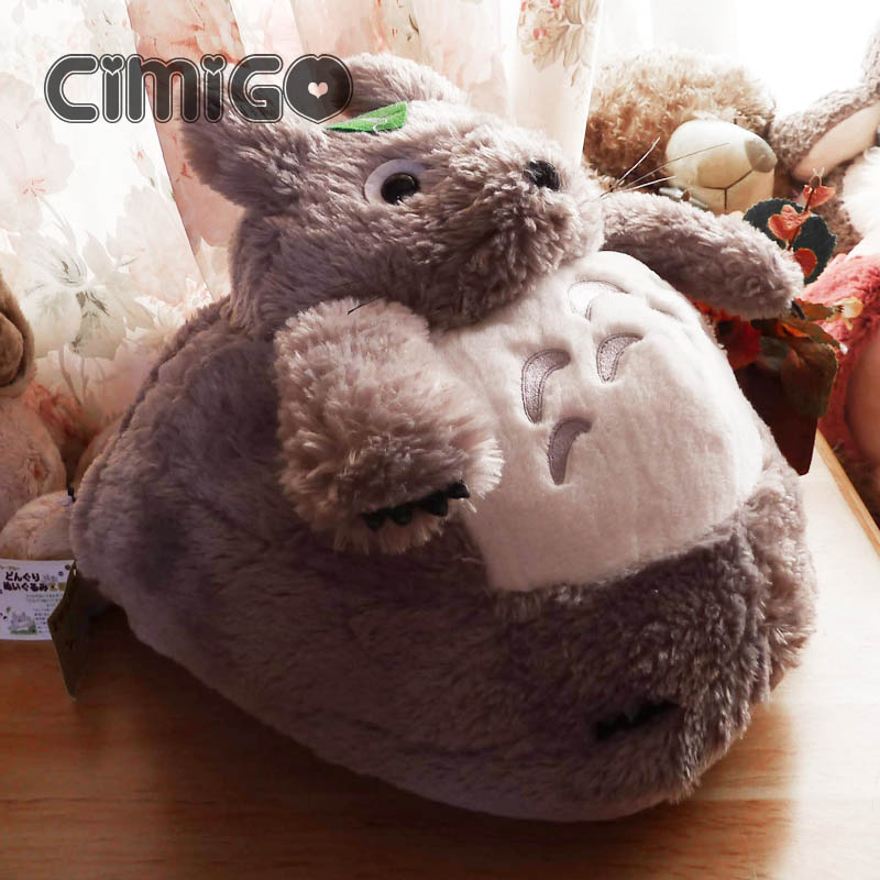 Cartoon chinchillas Cute chinchillas Big slippers Warm feet shoes Pillow cushion Winter models Can be used as a cat bed