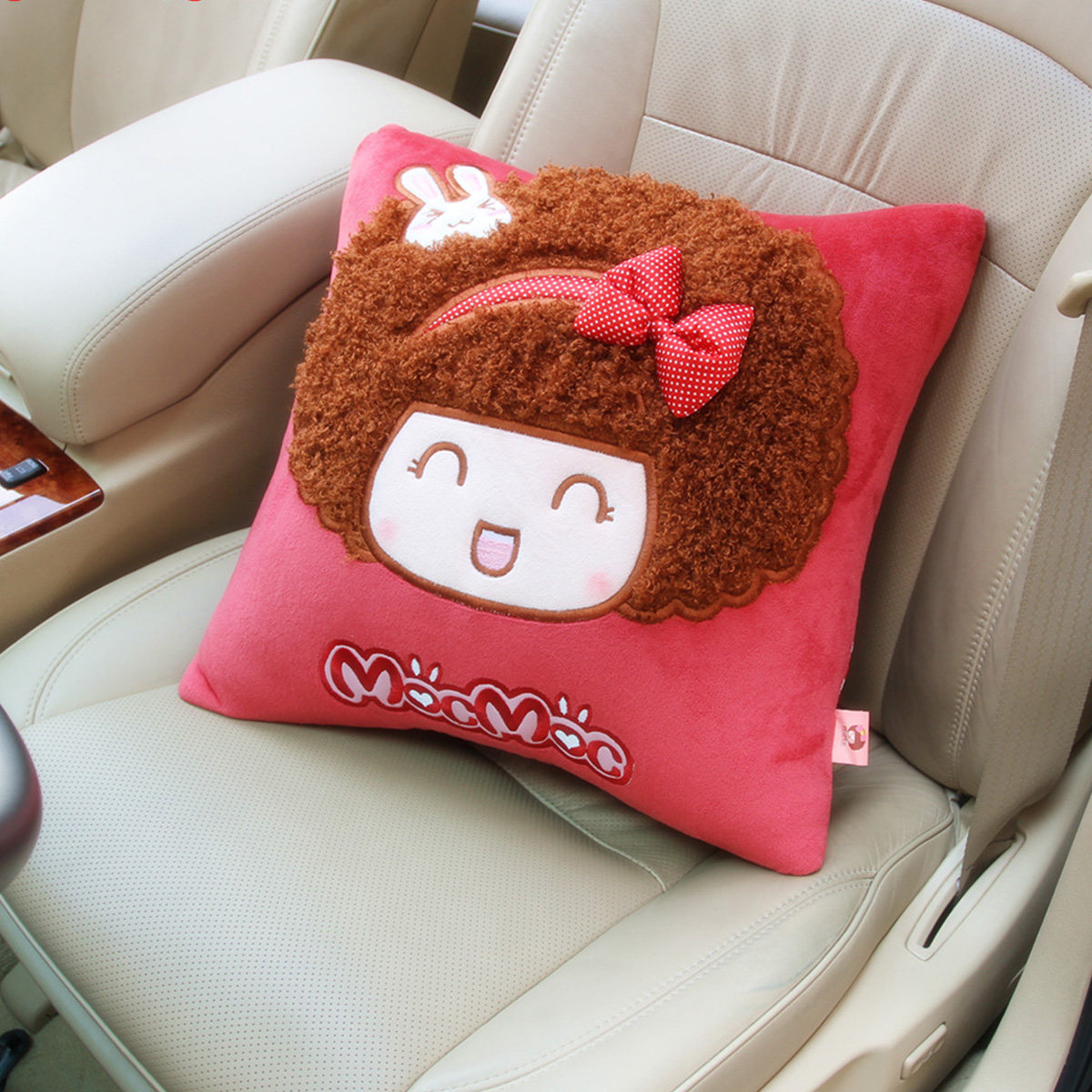 摩丝娃娃 可爱汽车抱枕靠枕 车用腰靠垫靠背 创意可爱卡通车饰品
