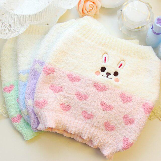 Soft plush belly warmer belt to protect the belly and warm the belly in winter