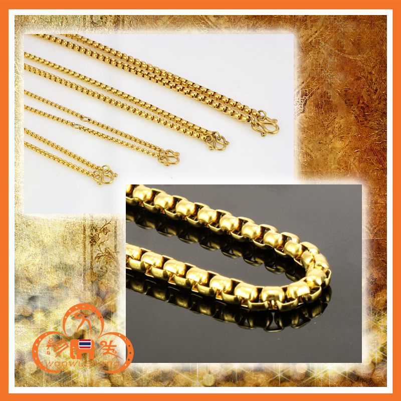 All things live 18K gilt Nouveau Riche gold clavicle necklace with three hanging shells